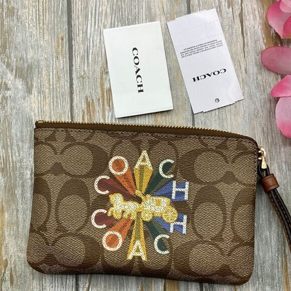 Coach RAIDIAL RAINBOW 🌈 Corner Zip Wristlet Leather Wallet Bag - Picture 6 of 6